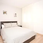 Center & With Sea View *